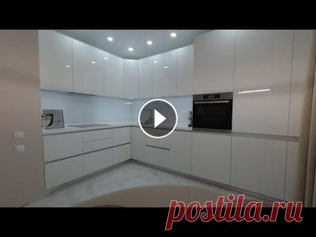 Угловая кухня белый глянец. Кухня-гостиная со столешницей из искусственного камня. Кухни Киев. ДЛЯ ОБЩЕНИЯ С НАШИМ ДИЗАЙНЕРОМ ПЕРЕЙДИТЕ ПО ССЫЛКЕ: Современная кухня-гостиная белого цвета. Материал: 1) Фасады Акрил - белый глянец; 2) Фурнитура - ...