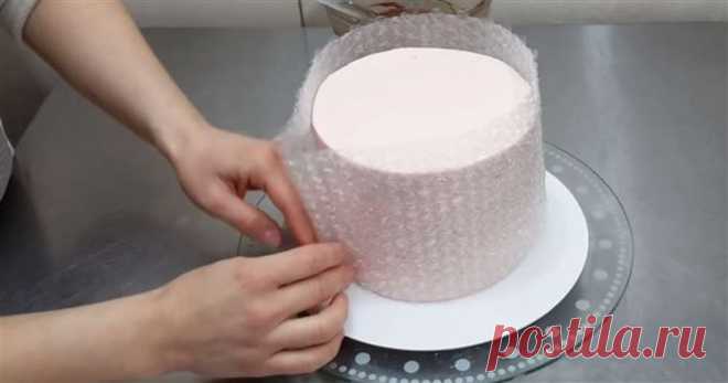 She Wraps A Cake In Bubble Wrap. What She Creates Is Absolutely Stunning! - 4 Amazing Things