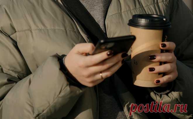 В Госдуме заявили, что WhatsApp пора готовиться к уходу из России. WhatsApp пора готовиться к уходу с российского рынка, заявил первый зампред IT-комитета Госдумы Антон Горелкин.