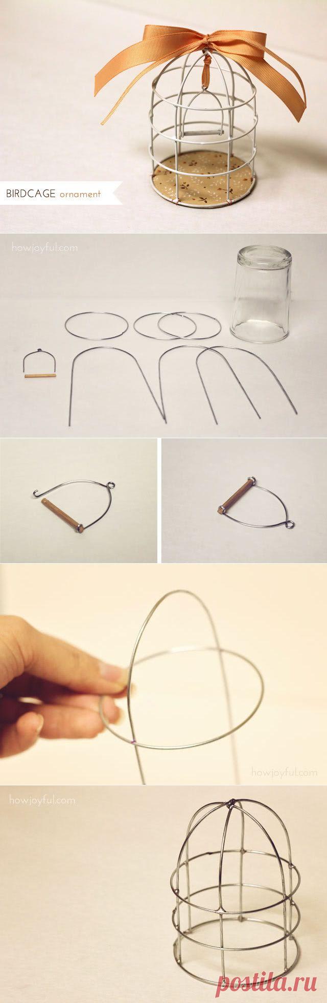 Декоративная клетка из проволоки.