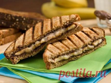 Подавайте летом вкусные угощения с лучшими рецептами десертов для пикника на заднем дворе или природе от шеф-поваров: тарты, пирожные, мороженое и многое другое.
