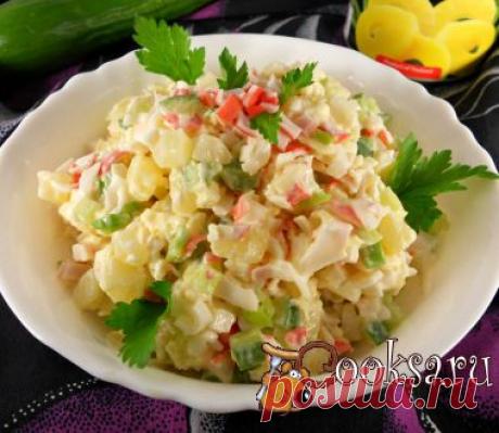 Салат из крабовых палочек, сыра и ананасов рецепт с фото