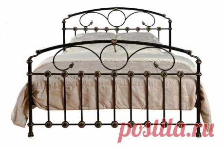 Кровать Розалин  Металлические кровати признаны классикой в мире спальной мебели. Они прочно вошли в моду во времена Викторианской эпохи, и сохраняют актуальность по сей день. Так как декоративные элементы отлиты из высококачественной стали, кровать обладает непревзойденной долговечностью.  

  При разработке дизайна кровати были учтены все аспекты кроватей 19-го века. Современное видение ни в чем не уступает кроватям, когда-то стоявшим в спальнях богатых европейцев.