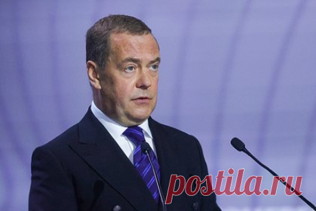 Медведев обратился «ко всем, кто переживает и ждет возмездия»