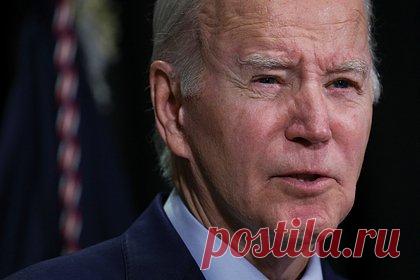 В США заявили о неспособности Байдена быть президентом. Экс-врач Белого дома и конгрессмен Ронни Джексон заявил, что президент США Джо Байден не в состоянии исполнять свои обязанности. Джексон подчеркнул, что политик деградировал. «Мы не можем позволить себе, чтобы этот человек находился у власти до конца этого срока, а затем еще четыре года после этого», — отметил он.