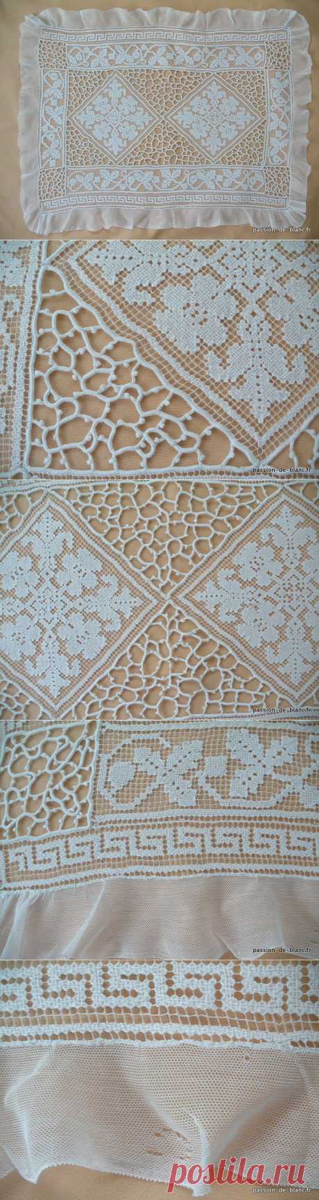 Articles vendus &gt; Linge ancien de bébé &gt; LINGE ANCIEN/ Merveilleux dessus de berceau de bébé richement ouvragé avec volant de tulle - Linge ancien - Passion-de-Blanc - Textiles anciens
