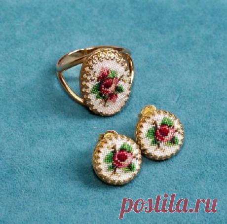 Интересные работы в технике микровышивки