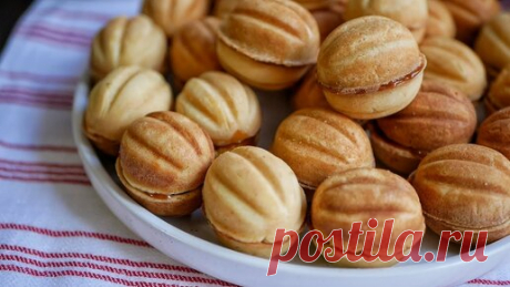 Твоя хозяйка | Вкусное детское лакомство, которое раньше готовили почти в каждой семье: я и сейчас готовлю иногда, чтобы порадовать (орешки со сгущенкой)