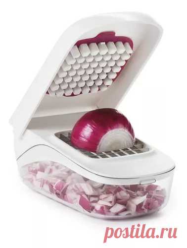 Cortador Verduras Oxo Picador De Vegetales Y Frutas Manual - $ 54.634,44 Picador de Frutas/Vegetales OXO- Vertedor fácil de usar - Pica de forma rápida y segura- Todo con un sencillo movimiento- Apto lavavajillas- Rejilla de silicona se saca para fácil limpieza- Cuchillas de acero inoxidable- Base antideslizante- Capacidad del recipiente 600 ml- Libre de BPA- Medidas: 21 x 14 cm- Marca: OXO- Mirá todos nuestros productos en: https://eshops.mercadolibre.com.ar/quepaquete RE...
