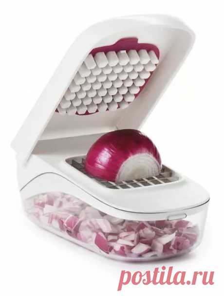 Cortador Verduras Oxo Picador De Vegetales Y Frutas Manual - $ 54.634,44 Picador de Frutas/Vegetales OXO- Vertedor fácil de usar - Pica de forma rápida y segura- Todo con un sencillo movimiento- Apto lavavajillas- Rejilla de silicona se saca para fácil limpieza- Cuchillas de acero inoxidable- Base antideslizante- Capacidad del recipiente 600 ml- Libre de BPA- Medidas: 21 x 14 cm- Marca: OXO- Mirá todos nuestros productos en: https://eshops.mercadolibre.com.ar/quepaquete RE...