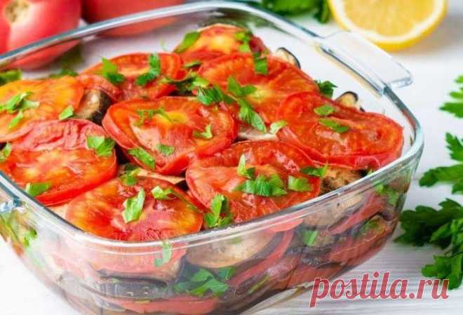 Летом особенно актуально! Самая вкусная и легкая в приготовлении закуска из баклажанов и помидоров. Она настолько вкусная, что съедается до последнего