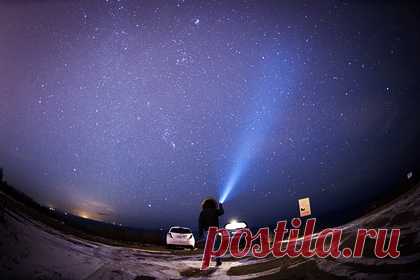 Жители Новосибирской области увидят метеорный поток Геминиды. Жители Новосибирской области смогут наблюдать за метеорным потоком Гемениды практически весь декабрь. Об этом рассказал экскурсовод новосибирского планетария Олег Кашин. 7 декабря начнется обильный метеорный поток Геминиды из созвездия Близнецы, который завершится только спустя 10 дней.