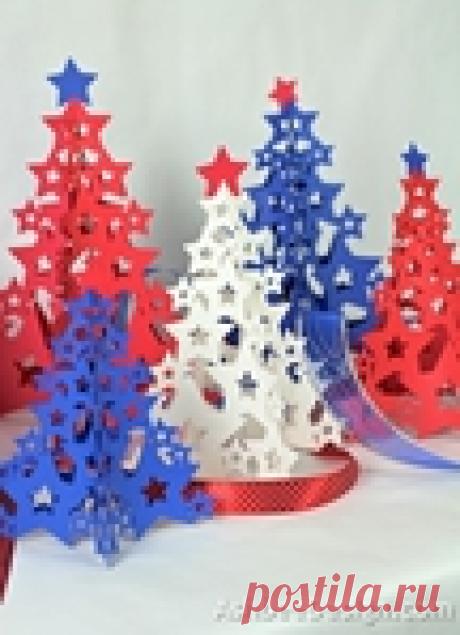 Новогодние елочки из картона. Открытка и силуэтная елочка