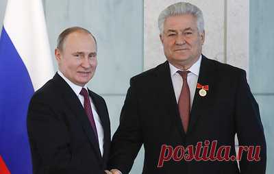 Путь наставника: как успешно работать с молодежью. Лучшие менторы России рассказали ТАСС, какими качествами нужно обладать, чтобы заниматься наставничеством, как стать примером для нового поколения и для чего нужно вкладывать в него силы