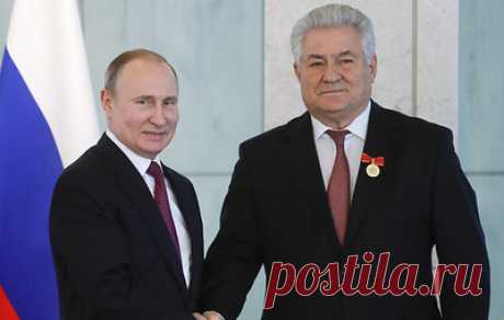 Путь наставника: как успешно работать с молодежью. Лучшие менторы России рассказали ТАСС, какими качествами нужно обладать, чтобы заниматься наставничеством, как стать примером для нового поколения и для чего нужно вкладывать в него силы