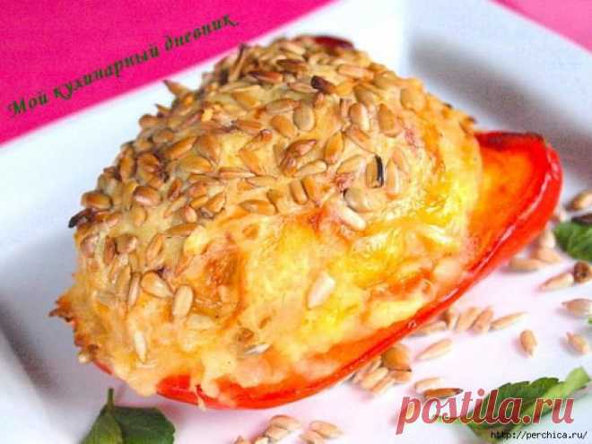 Перец фаршированный картофельным пюре.