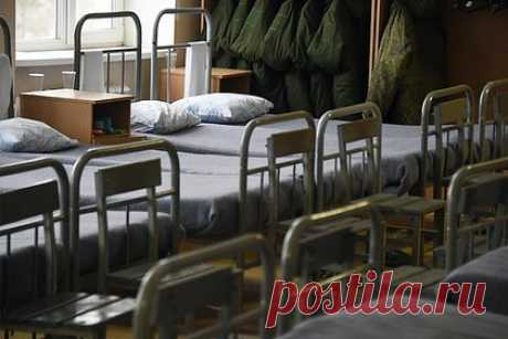 Стало известно о призыве 59-летнего российского лейтенанта. В Саратовской области призвали 59-летнего старшего лейтенанта Александра Ермолаева, у которого нет боевого опыта. Власти уже занялись вопросом изучения этой ситуации. «Ситуация на изучении, информация передана в комиссариат области», — сказала собеседница РИА Новости.
