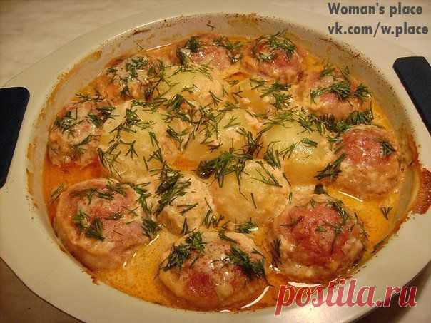 Новости
Котлеты с картошкой в соусе.

Фарш мясной - 400 г, 
лук, 
чеснок, 
батон замоченный в молоке, 
соль, 
перец.