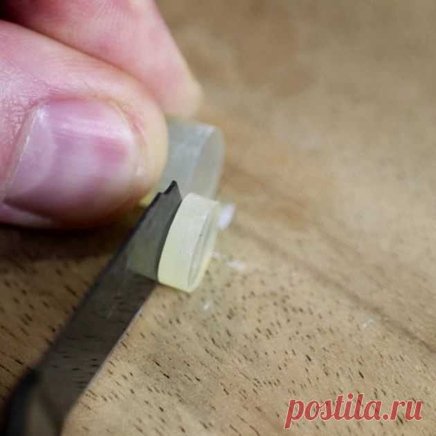 Два хитроумных применения клеевых стержней без использования термоклеевого пистолета | WORL3D | Сделай сам Пульс Mail.ru