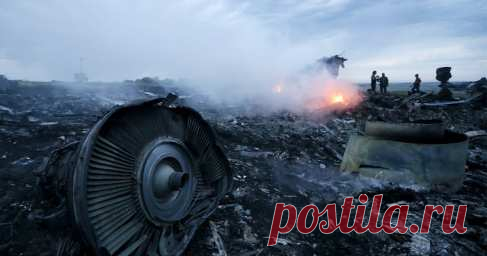 Boeing MH17: В Германии обсуждают нехарактерную для «Буков» взрывчатку, а также сокрытие данных спецслужбами США и Голландии На Западе снова разгорелась дискуссия о причинах гибели «Боинга» MH17 в небе над Донбассом 17 июля 2014.