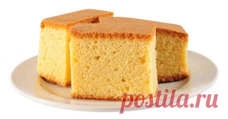 Секрет идеального бисквита | sm-news.ru &gt;&gt;&gt; Нам понадобятся всего 3 ингредиента: мука, сахар, яйца. Итак, для начала взвешиваем наши яйца, ничего отделять не нужно. А теперь делим вес пополам. Получившиеся цифры — это нужный вес сахара и муки, то есть они используются в равных пропорциях. &gt;&gt;&gt;Если вы хотите добавить какао, просто отнимите его вес от необходимого веса муки.  Я для вас все рассчитала. На 4 крупных яйца используем 115 грамм муки и столько же сахара. Если яйца ...