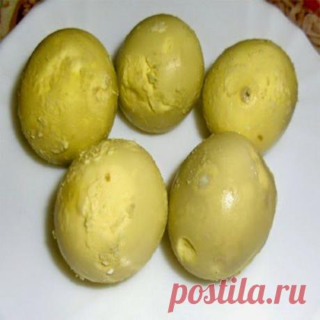 Яичные желтки лечат ожоги.