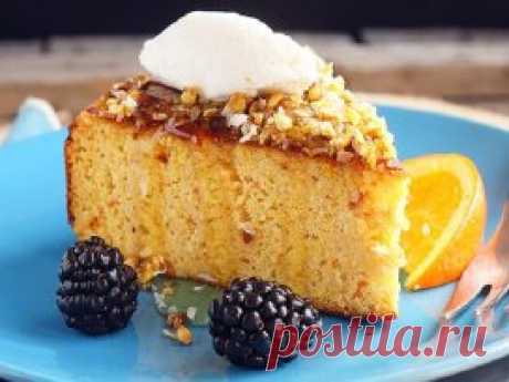 Апельсиновый пирог с мёдом 
Приготовление:&gt;&gt;&gt; yummy.bookofrecipes.ru/apelsinovyj-pirog-s-myodom  
Десерт почти для худеющих — муки нет, сахара нет, много фруктового пюре и ореховой муки. Текстура у него очень нежная, мягкая, но вовсе не жидкая.