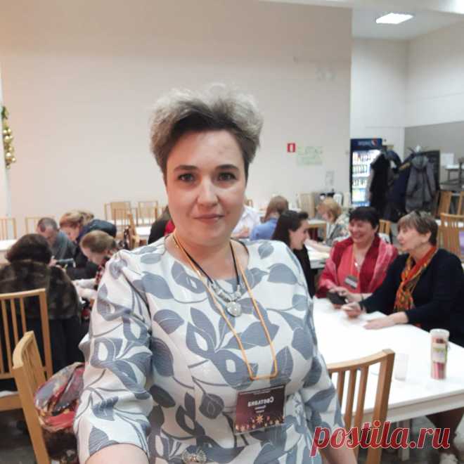 Всем привет! Сегодня принимала участие в мини-фесте,как ведущая игры Психосоматика. Хотя у меня и была только 1 участница,это было волнительно,потому как первый такой опыт живой работы,не через инет. Получила бесценный опыт проведения игры в таком формате,удовольствие от мероприятия, нового друга и еще одну знакомую,как будущего клиента на игру онлайн. 

https://youtu.be/j8HSr684xTU