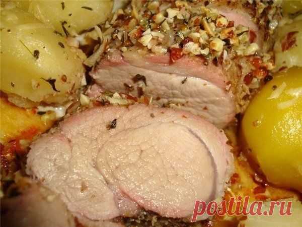 Сочное мясо в ореховой панировке