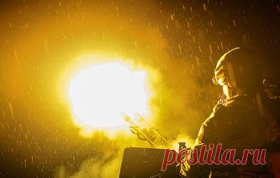 Средства ПВО РФ сбили за сутки 263 беспилотника ВСУ. Также были уничтожены восемь снарядов системы HIMARS и управляемая ракета большой дальности "Нептун"