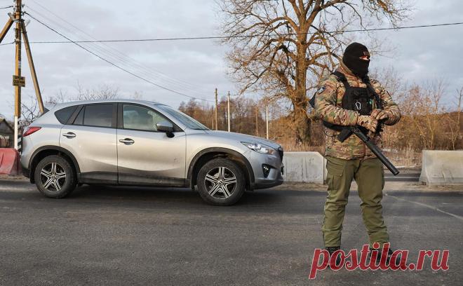 Власти Брянской области сообщили об атаке на дом с детьми в день диверсии. Диверсанты, которые совершили нападение в Брянской области, ударили из гранатомета по дому, в котором находилась женщина с двумя детьми.