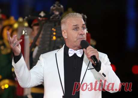 В немецком городе Кассель отменили концерт Rammstein. Выступление немецкой группы отменили из-за проблем с документами на месте проведения.