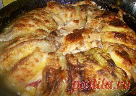 Кабачковый рулет с фаршем