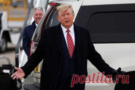 Еще одна женщина обвинила Трампа в изнасиловании. В ходе судебного процесса еще одна женщина обвинила бывшего президента США Дональда Трампа в изнасиловании. 81-летняя предпринимательница Джессика Лидс рассказала федеральному жюри, что это случилось в самолете в 1978 или 1979 году. Бизнесмен притянул ее к себе и попытался поцеловать, а затем схватил за грудь.