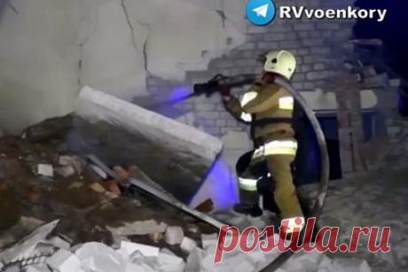 Стало известно о разрушении завода «Зоря-Машпроект» под Николаевом. Вооруженные силы (ВС) России разрушили оборонный завод «Зоря-Машпроект» под Николаевом с помощью ракеты «Калибр». Научно-производственный комплекс расположен в Ингульском районе и производит газотурбинные двигатели, в том числе для ракетных катеров типа «Молния». В цехах завода также размещалась военная техника.