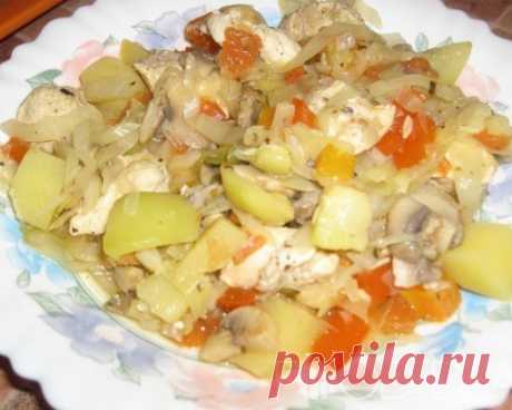 Овощное рагу с курицей в мультиварке