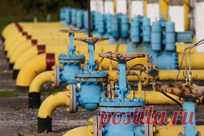 Транзит газа через Украину рекордно рухнул. Среднесуточный объем транзита газа по газотранспортной системе (ГТС) Украины в первой половине января оказался рекордно низким за последние четыре года. Он рухнул до 52,4 миллиона кубометров, написал глава компании Оператор ГТС Украины Сергей Макогон. Он обвинил в сложившейся ситуации «Газпром».