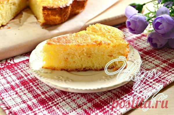 Бисквит на сметане 
Бисквит на сметане – это отменное лакомство, которое можно подавать к столу не только в качестве самостоятельного десерта, но и использовать его в качестве основы для приготовления тортов. Например, …