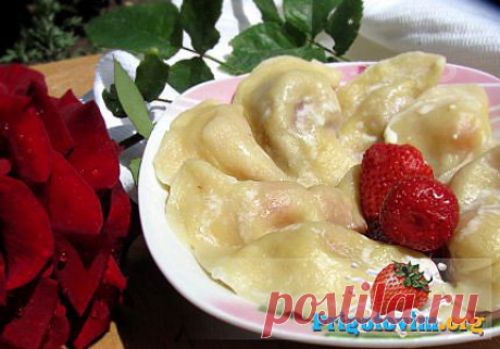 Вареники с клубникой рецепт с фото