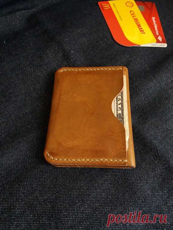 Mens Wallet  Personalized Mens Wallet Minimalist Wallet / Wallets for men Slim Mens Wallet Fathers day  Engraved mens wallet  Mens Gift 2 A good-looking mens wallet can complement your entire look. This slim leather wallet will complement any style and will be a great addition to your collection. These teasing definitive wallets will complete your outfits with stylish sparkle and will perfectly fit your elegant style as a accessory.