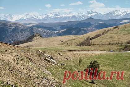 Археологи обнаружили в Кабардино-Балкарии импортный янтарь. Археологи обнаружили во время работ на могильнике Верхний Куркужин в Кабардино-Балкарии импортный янтарь. Раскопками занимались участники Северо-Кавказской археологической экспедиции Государственного Эрмитажа, которые отметили, что количество обнаруженного янтаря превышает находки из стекла, гагата и других материалов.