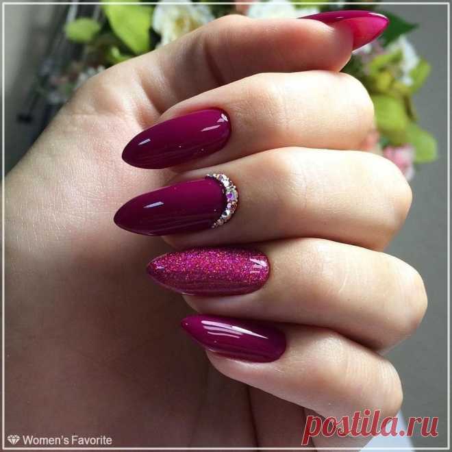 Малиновый летний цвет #Nails_WF #nails #маникюр #pink #rose #розовыйманикюр #розовыеногти #manicure #ногти #naildesign #дизайнногтей #beauty #nailsidea #nailsart #nailsdesign #ногтидизайн #beautynails #color #креатив #красивыйманикюр #style #стиль #beauty #beautiful #buautyblog #instanails #instagood В Точку, Осенний Маникюр, Овальные Ногти, Ногти Миндалевидной Формы, Красные Ногти На Ногах, Волосы И Ногти, Длинные Ногти, Красивые Ногти