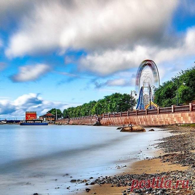 #Владивосток #vladivostok #ig_vladivostok #vladivostok_beautiful #vladivostok_official #vdk #vladivostok_city #seafront #landscape_specialist #landscape #city #longexposure #daylight #набережная #vrox