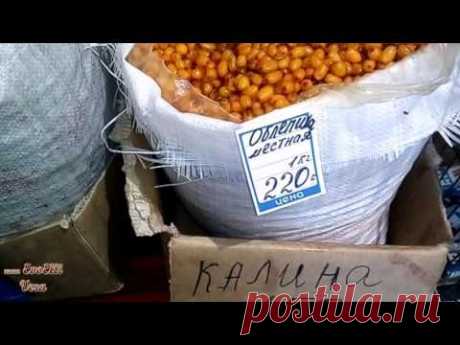 В подземном переходе..