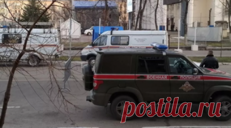 Машины с рупорами будут оповещать жителей Белгорода о ракетной опасности. Мэр Белгорода Валентин Демидов заявил, что более 20 автомобилей с громкоговорителями будут оповещать жителей города о ракетной опасности в случае её возникновения, из-за технологических нарушений на линии электропередачи. Читать далее