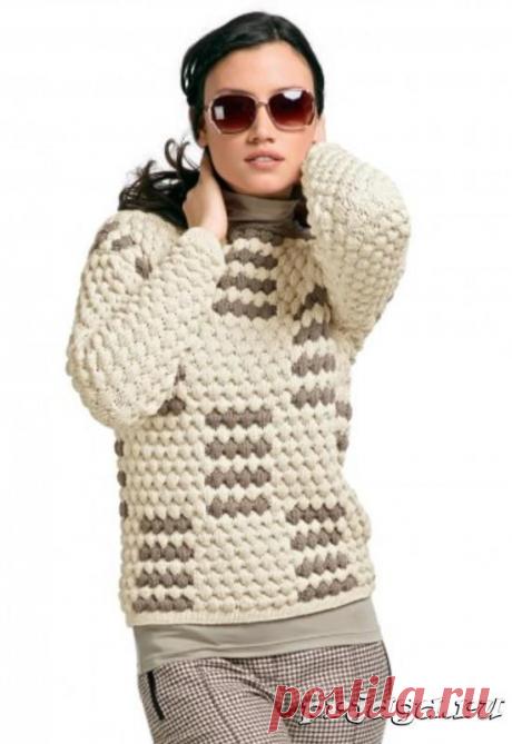 Двухцветный свитер спицами