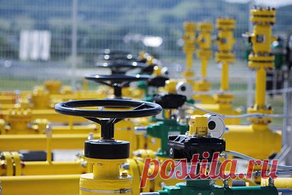 Фигуранты дела о подрыве газопровода в Крыму получили от 13 до 17 лет колонии. Суд вынес приговор фигурантам уголовного дела о подрыве газопровода в Крыму, совершенном в 2021 году. Подсудимые получили наказание в виде лишения свободы сроком от 13 до 17 лет в колонии строгого режима. На суде была доказана их вина в совершении диверсии. Речь идет о замглавы «Меджлиса крымско-татарского народа».
