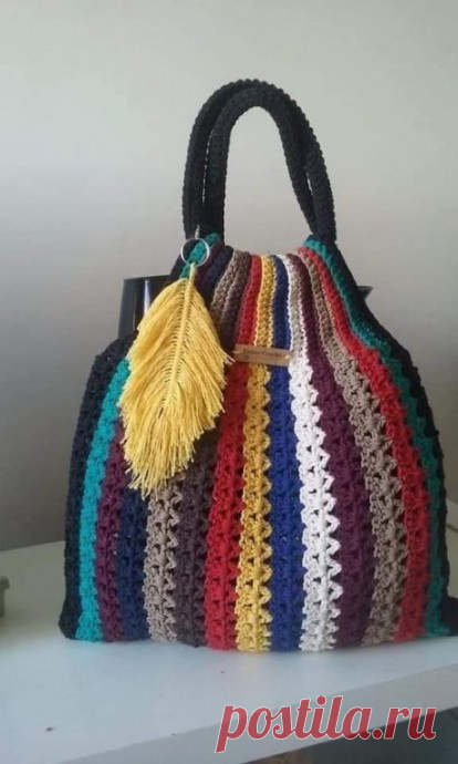 ​Идеи вязаных сумочек