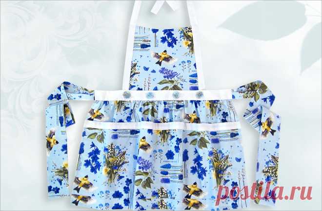 Button Top Floral Apron - Sew4Home