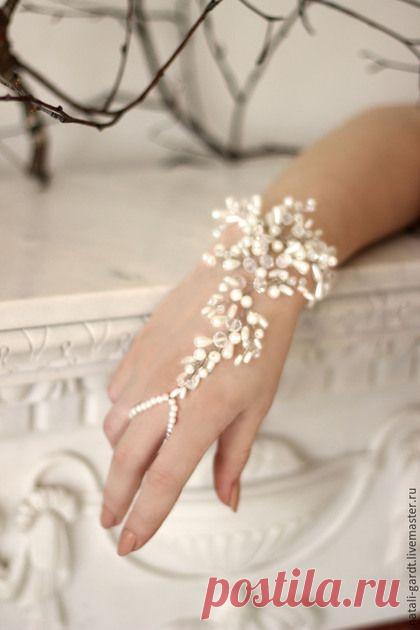 Купить Браслет для невесты. Свадебный браслет - белый, браслет, Браслет ручной работы, браслет на руку